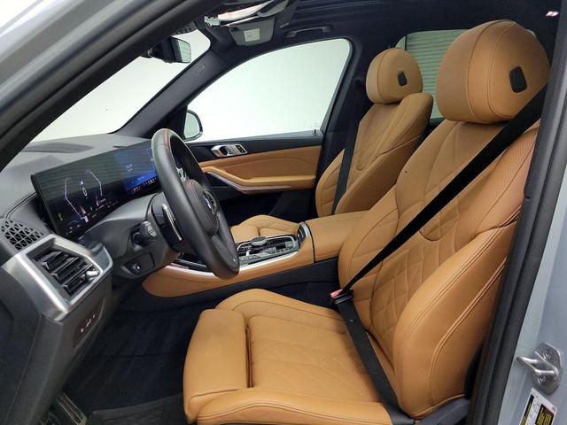 Photo of 2024 Gray BMW X5