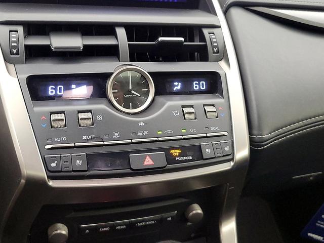 Photo of 2018 Silver Lexus NX 300