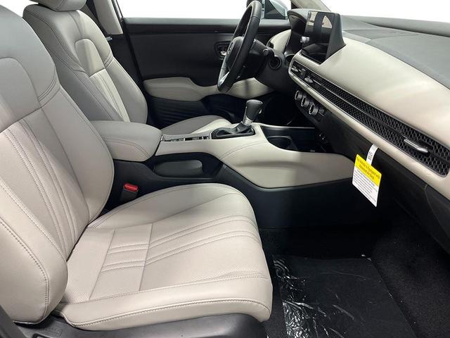 Photo of 2026 Solar Silver Metallic Honda HR-V