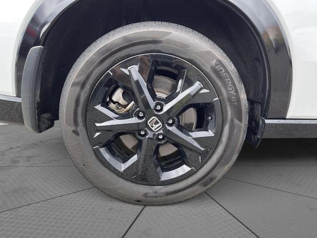 Photo of 2023 Platinum White Pearl Honda HR-V