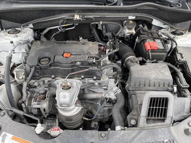 Photo of 2023 Platinum White Pearl Honda HR-V