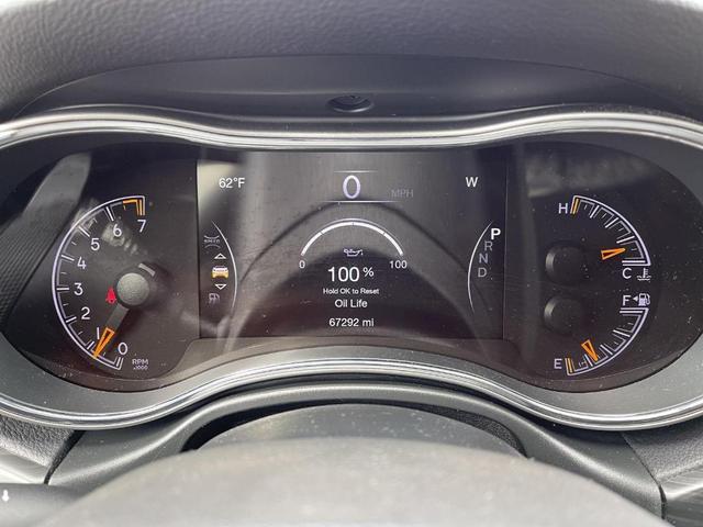 Photo of 2020 Granite Crystal Clearcoat Metallic Jeep Grand Cherokee
