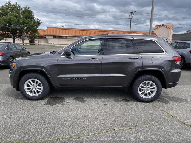 Photo of 2020 Granite Crystal Clearcoat Metallic Jeep Grand Cherokee