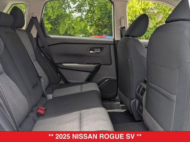 Photo of 2025 Super Black Nissan Rogue