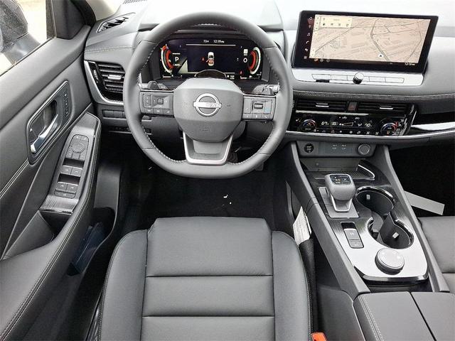 Photo of 2025 Super Black Nissan Rogue
