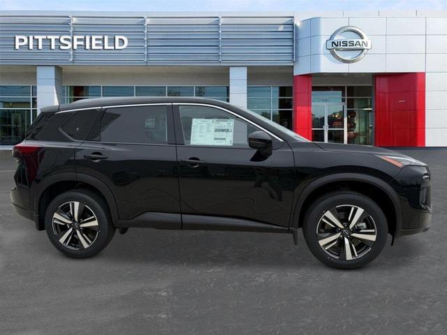 Photo of 2025 Super Black Nissan Rogue