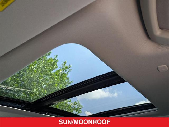 Photo of 2025 Brilliant Silver Metallic Nissan Murano