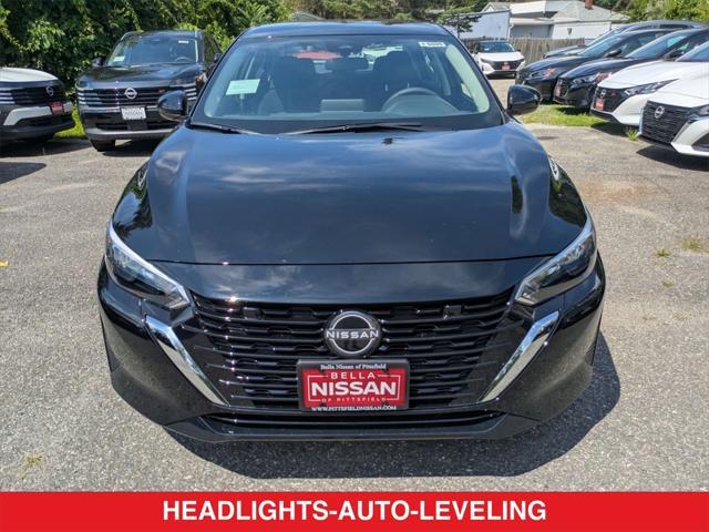 Photo of 2025 Super Black Nissan Sentra