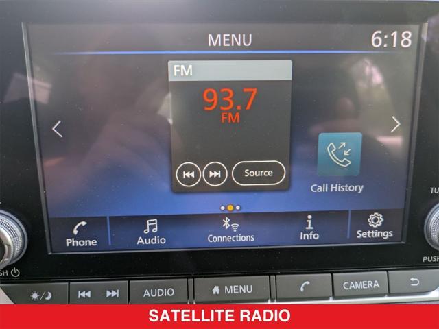 Photo of 2025 Super Black Nissan Sentra