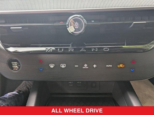 Photo of 2025 Super Black Nissan Murano