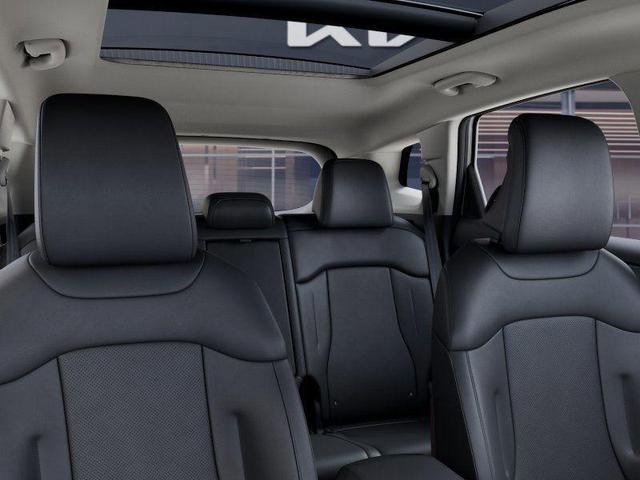 Photo of 2026 Glacial White Pearl Kia Sportage