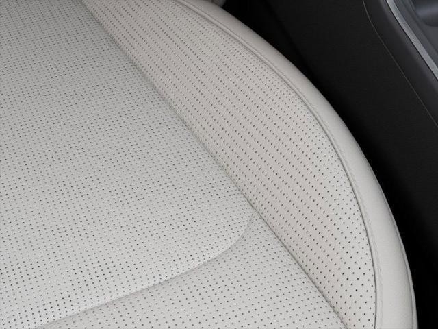Photo of 2025 Silky Silver Kia Sorento Hybrid