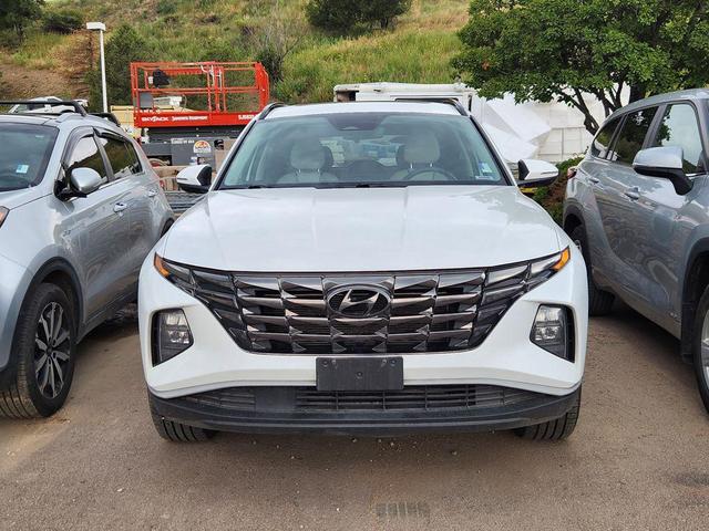 Photo of 2022 Quartz White Hyundai TUCSON