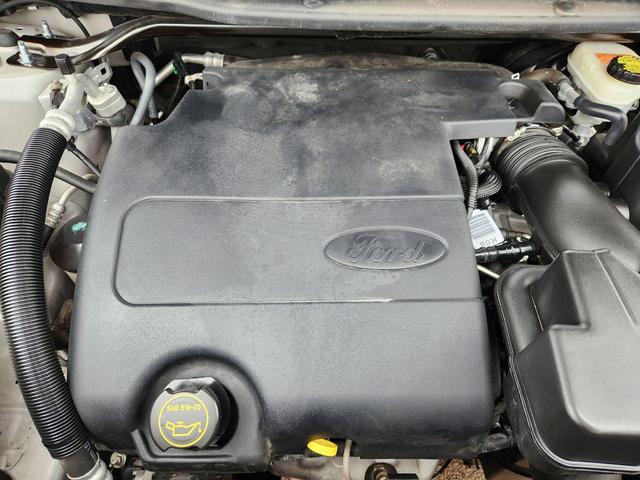 Photo of 2017 Ingot Silver Ford Explorer