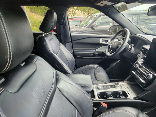 Photo of 2021 Star White Metallic Tri-Coat Ford Explorer