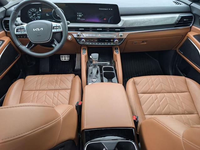 Photo of 2025 Wolf Gray Kia Telluride