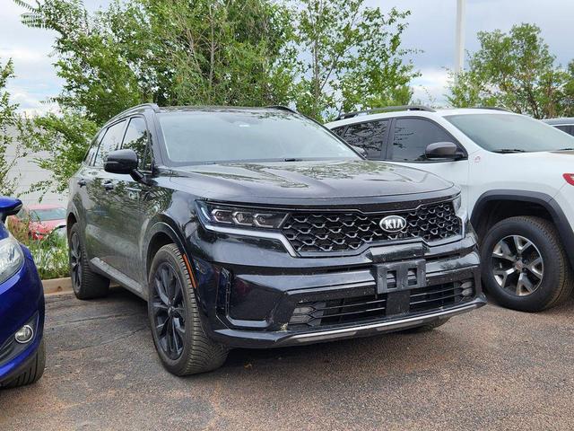 Photo of 2021 Ebony Black Kia Sorento