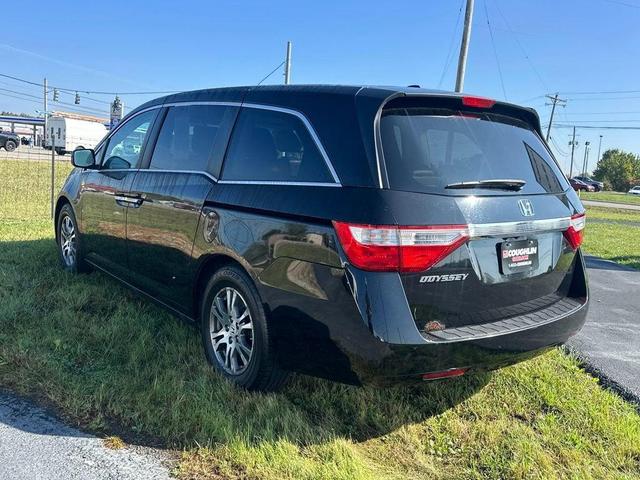 Photo of 2011 Crystal Black Pearl Honda Odyssey