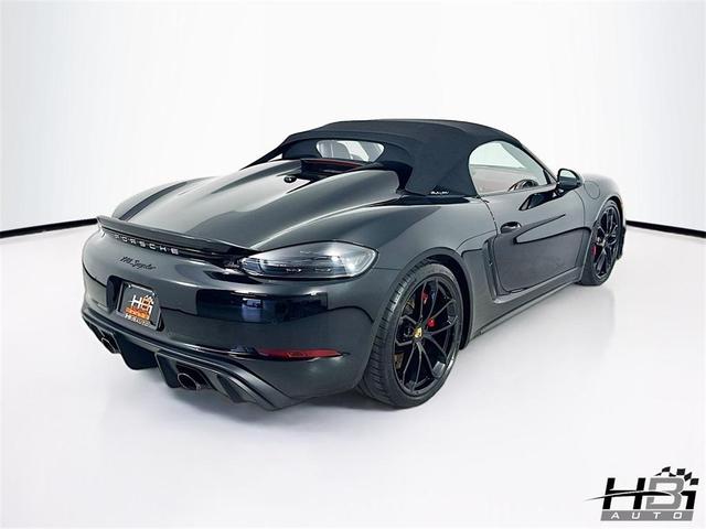 Photo of 2021 Black Porsche 718 Spyder