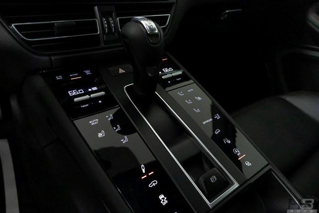 Photo of 2022 Chalk Porsche Macan