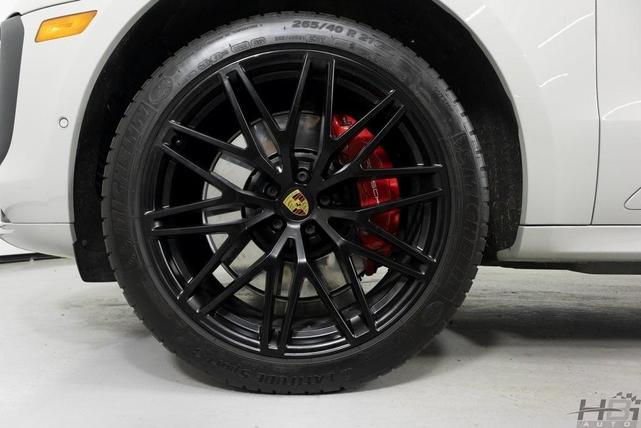 Photo of 2022 Chalk Porsche Macan