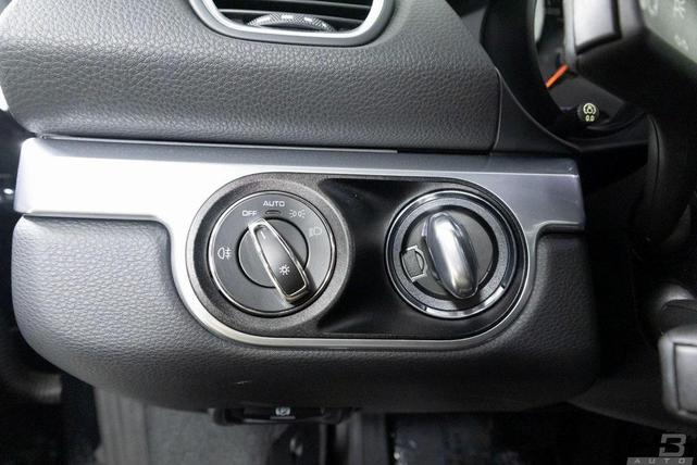 Photo of 2019 Black Porsche 718 Boxster