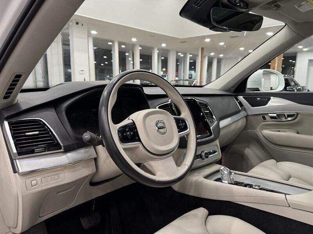 Photo of 2016 Crystal White Pearl Volvo XC90 Hybrid