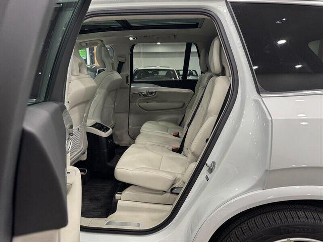 Photo of 2016 Crystal White Pearl Volvo XC90 Hybrid
