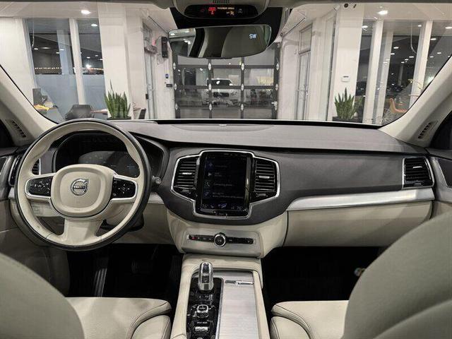 Photo of 2016 Crystal White Pearl Volvo XC90 Hybrid