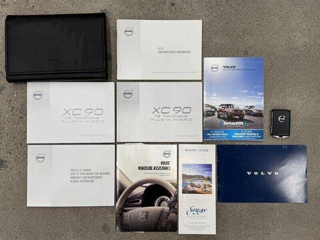 Photo of 2016 Crystal White Pearl Volvo XC90 Hybrid