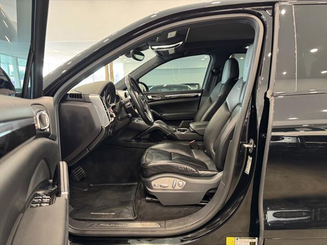 Photo of 2017 Jet Black Metallic Porsche Cayenne