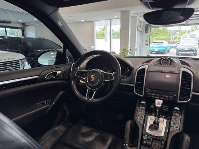 Photo of 2017 Jet Black Metallic Porsche Cayenne