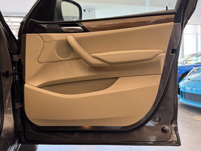 Photo of 2011 Sparkling Bronze Metallic BMW X3