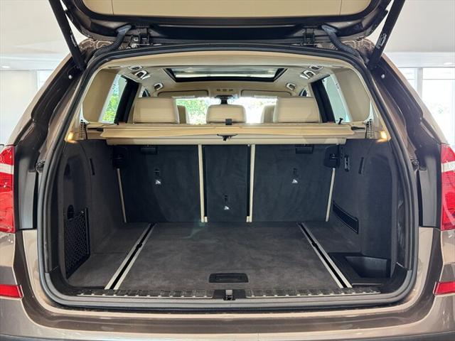 Photo of 2011 Sparkling Bronze Metallic BMW X3