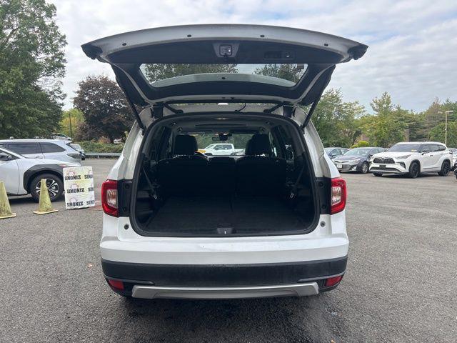 Photo of 2019 White Diamond Pearl Honda Pilot