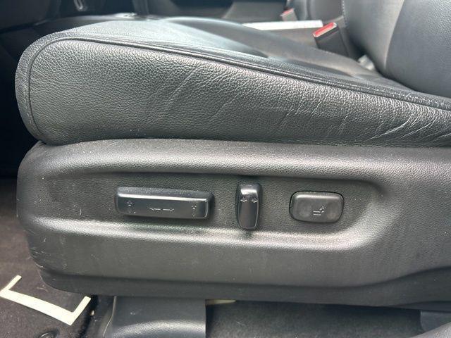 Photo of 2019 White Diamond Pearl Honda Pilot