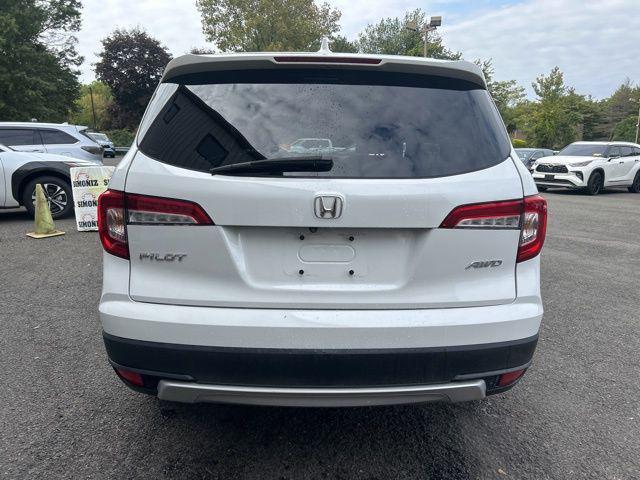 Photo of 2019 White Diamond Pearl Honda Pilot