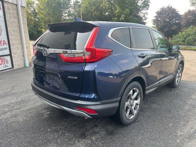 Photo of 2017 Obsidian Blue Pearl Honda CR-V