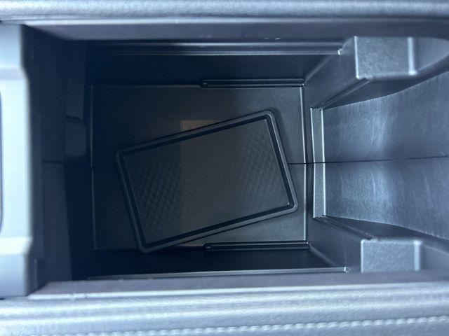 Photo of 2025 Pearl Toyota Grand Highlander