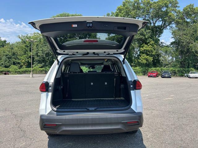 Photo of 2025 Pearl Toyota Grand Highlander