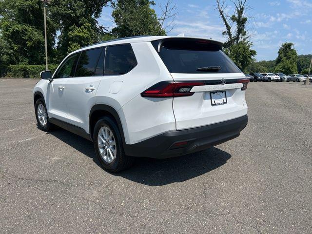 Photo of 2025 Pearl Toyota Grand Highlander