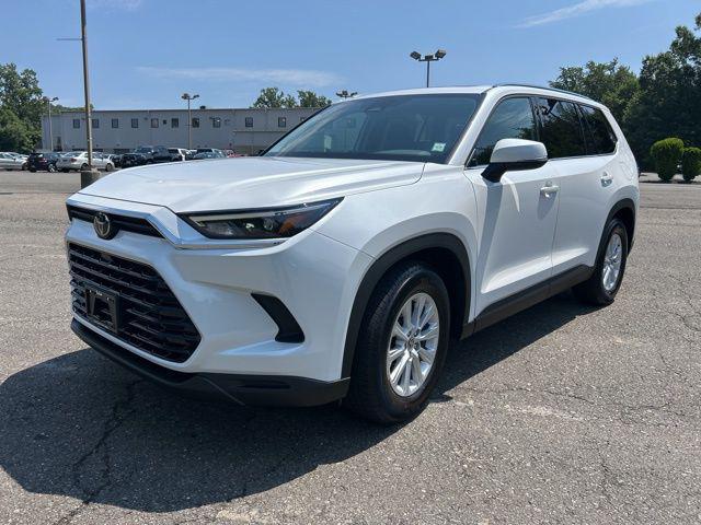 Photo of 2025 Pearl Toyota Grand Highlander