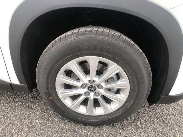 Photo of 2025 Pearl Toyota Grand Highlander