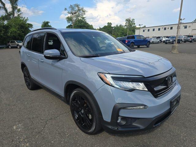 Photo of 2022 Light Blue Honda Pilot