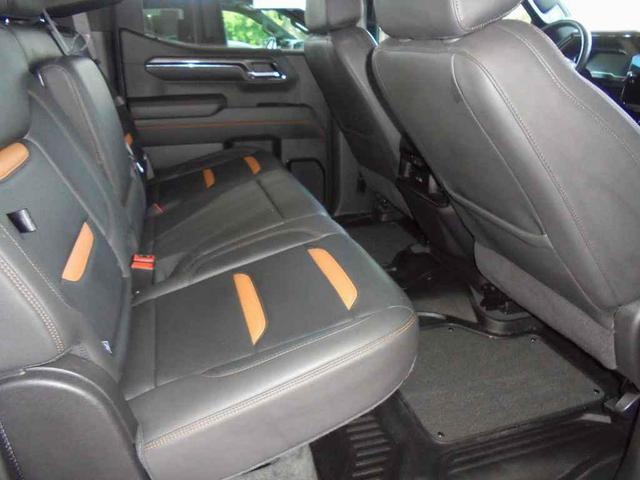 Photo of 2024 Onyx Black GMC Sierra 1500