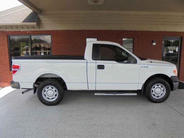 Photo of 2013 Oxford White Ford F-150