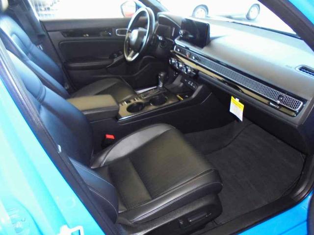 Photo of 2022 Boost Blue Pearl Honda Civic