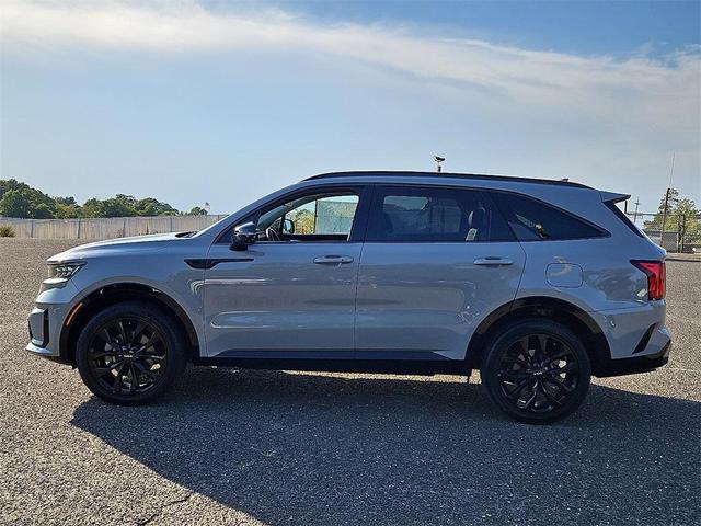 Photo of 2023 Wolf Gray Kia Sorento