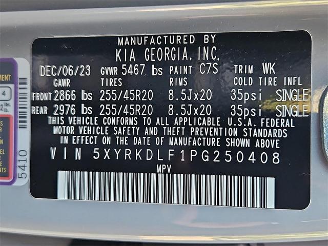 Photo of 2023 Wolf Gray Kia Sorento
