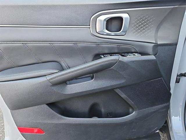 Photo of 2023 Wolf Gray Kia Sorento